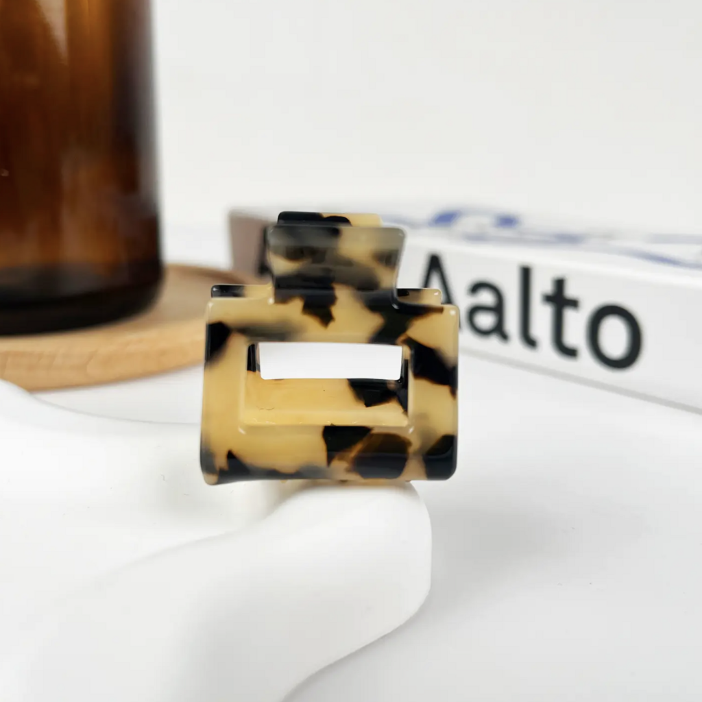 Small Square Claw Clip