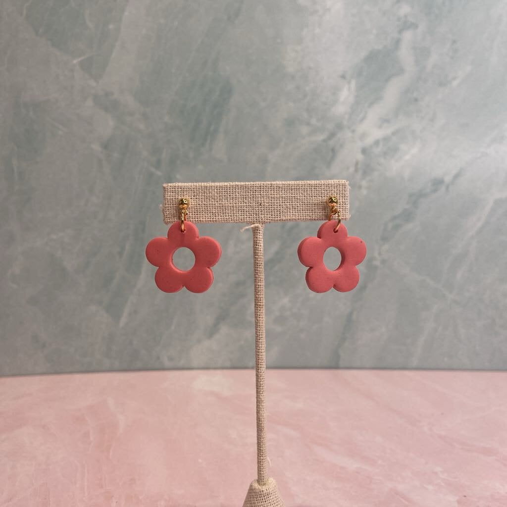 Daisy Dangle Earring