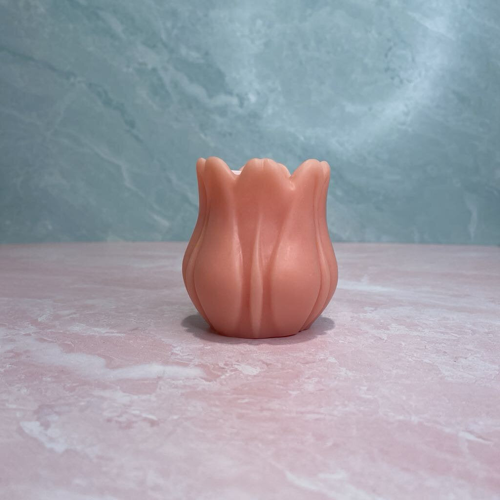 Tulip Candle