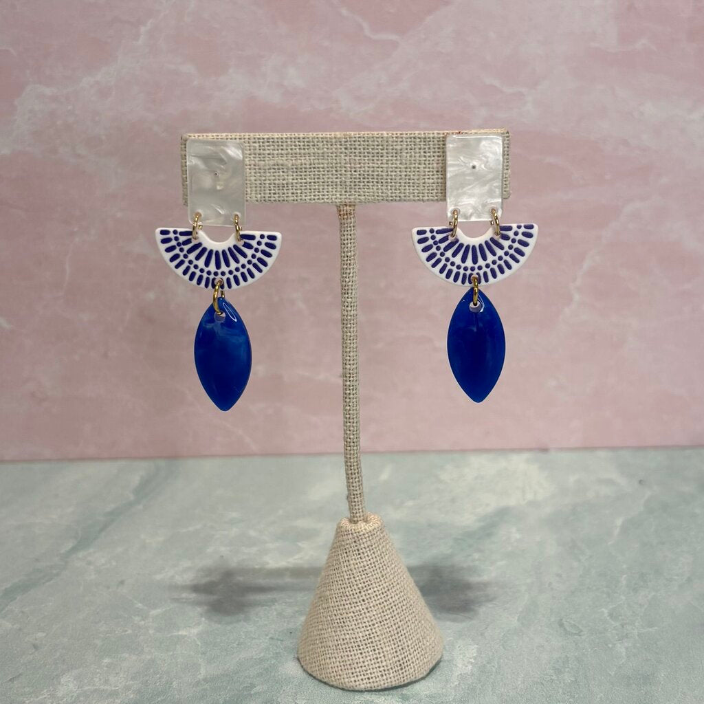 Chic Hoo Earrings