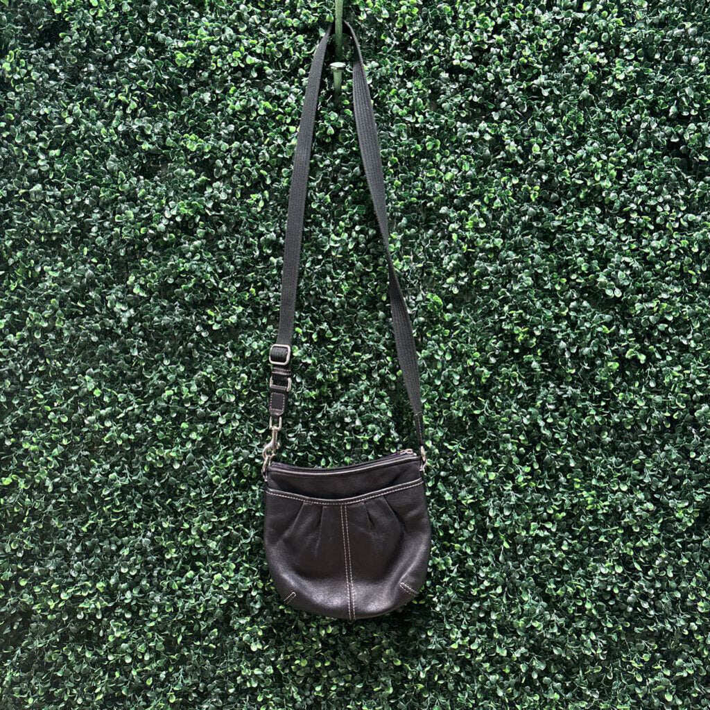 Pleather Pouch Bag – Darling x Dashing Boutique