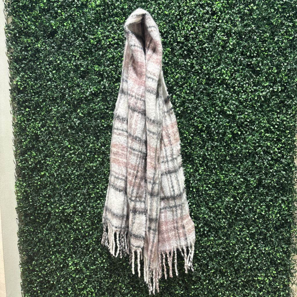 Fuzzy Plaid Fringe Scarf – Darling x Dashing Boutique