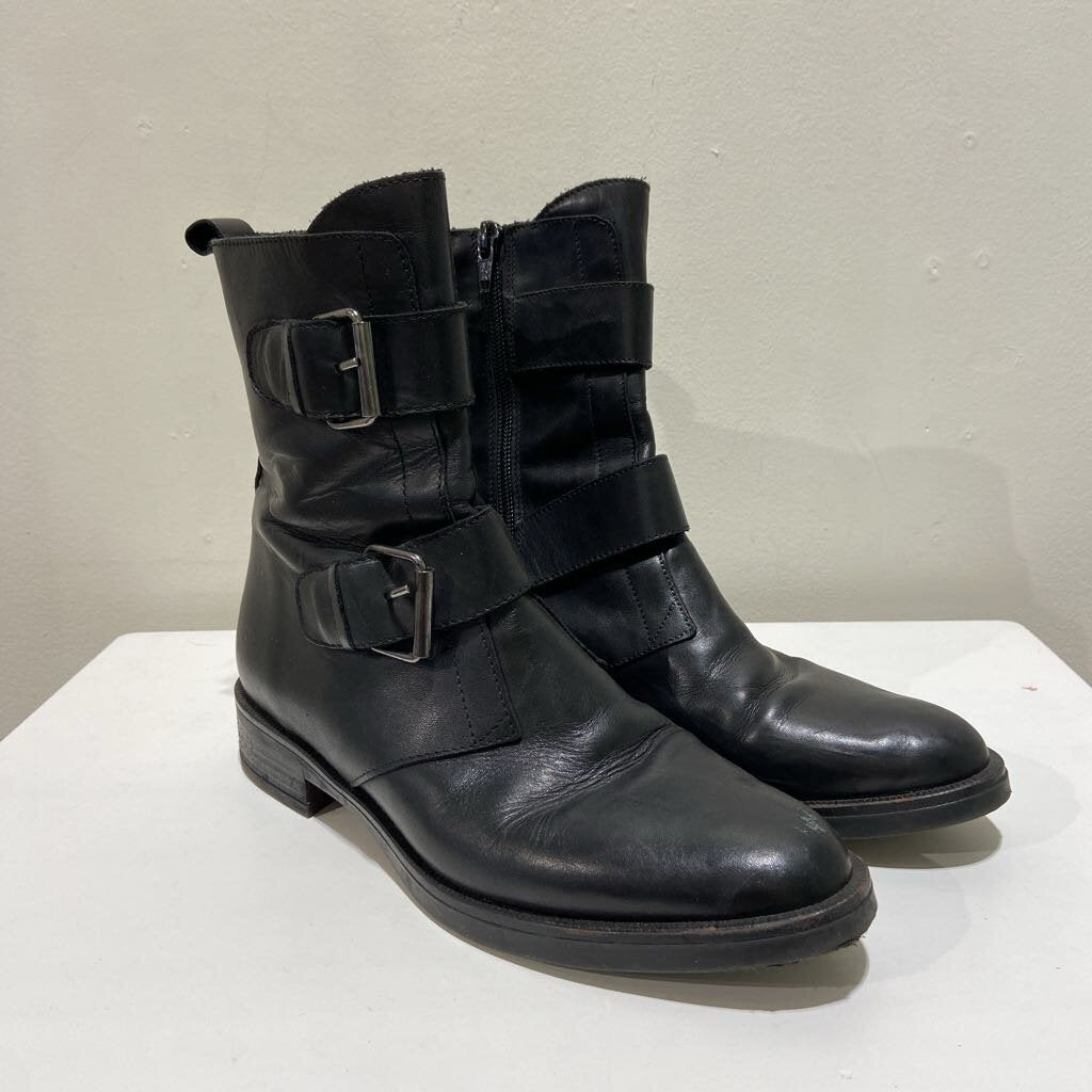 Italian Leather Buckle Boots